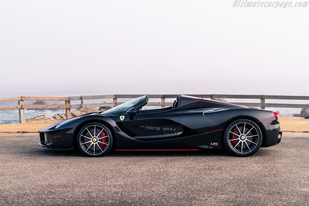 Ferrari LaFerrari Aperta