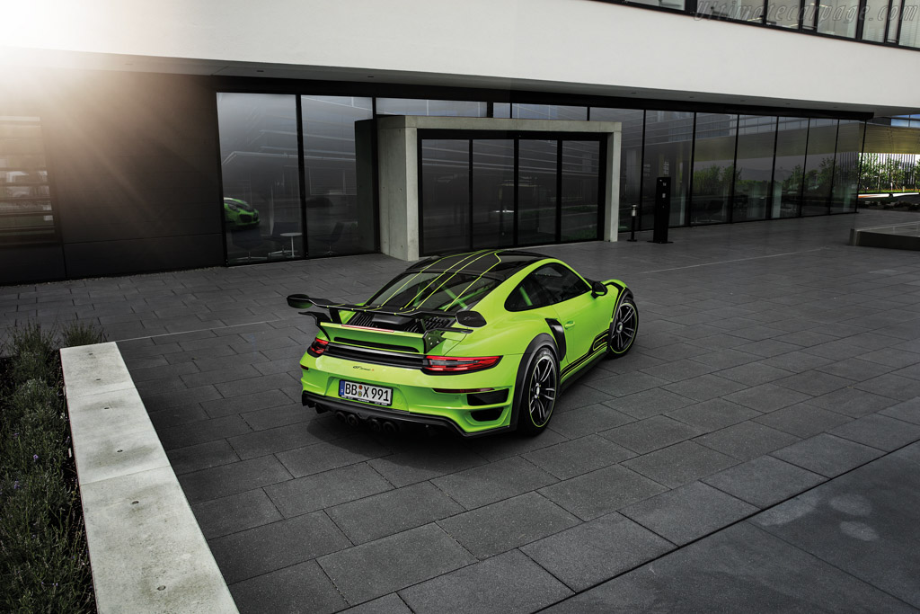 Techart GTstreet R