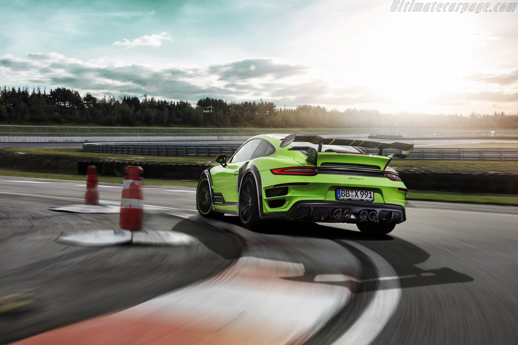 Techart GTstreet R