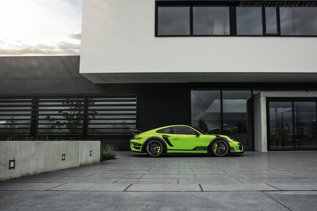 Techart GTstreet R