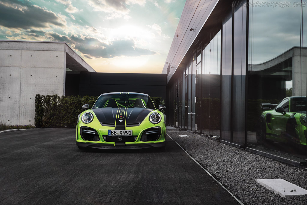 Techart GTstreet R