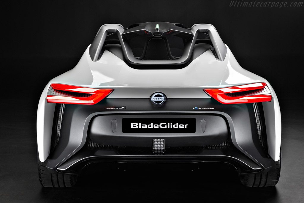 Nissan Bladeglider Concept