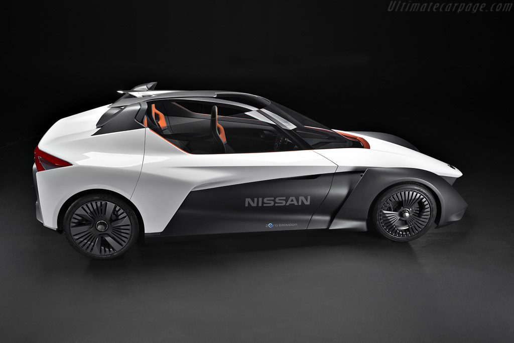 Nissan Bladeglider Concept