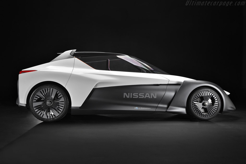Nissan Bladeglider Concept
