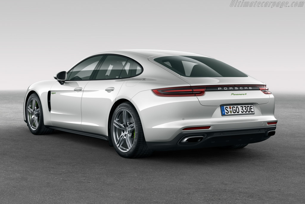 Porsche Panamera 4 E-Hybrid