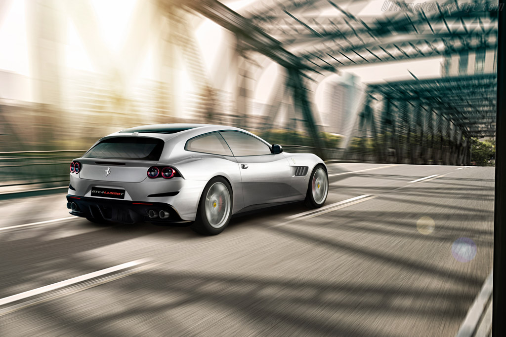 Ferrari GTC4Lusso T