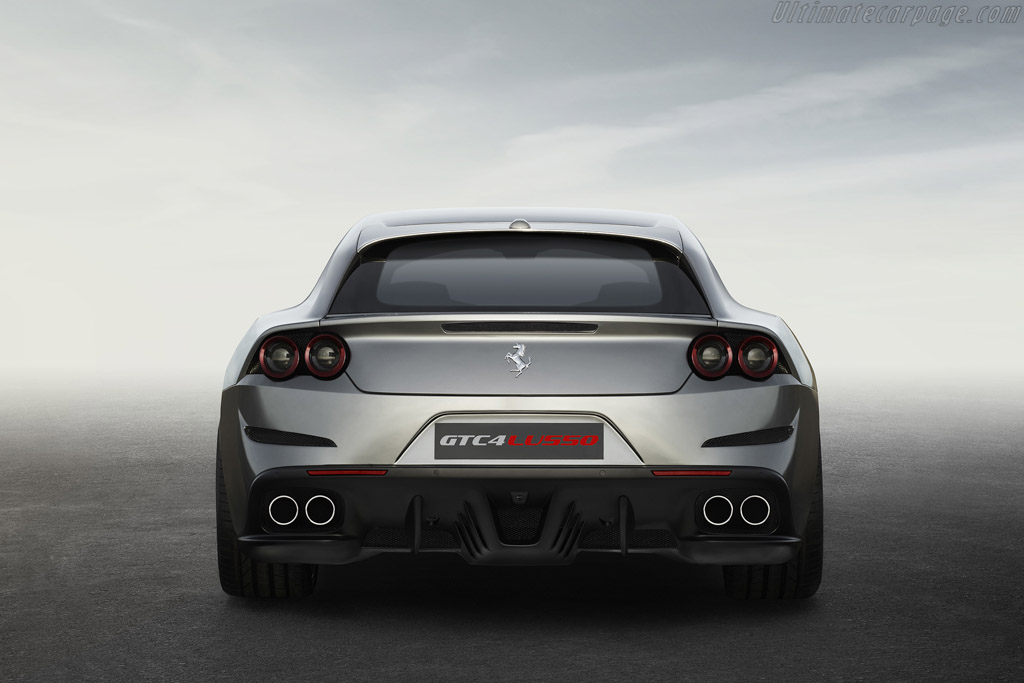 Ferrari GTC4Lusso T