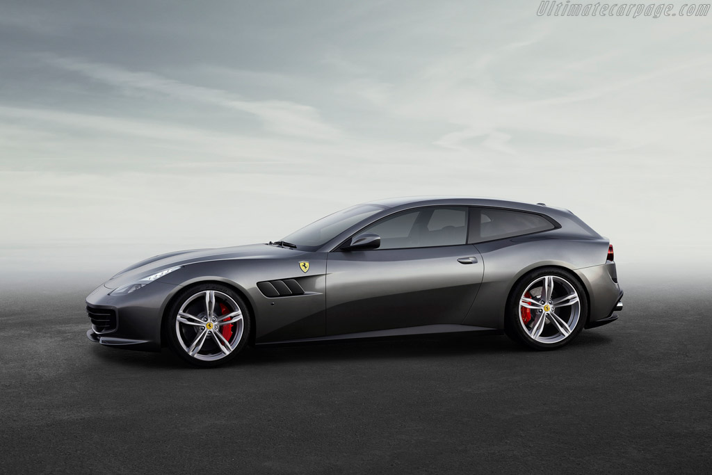 Ferrari GTC4Lusso T