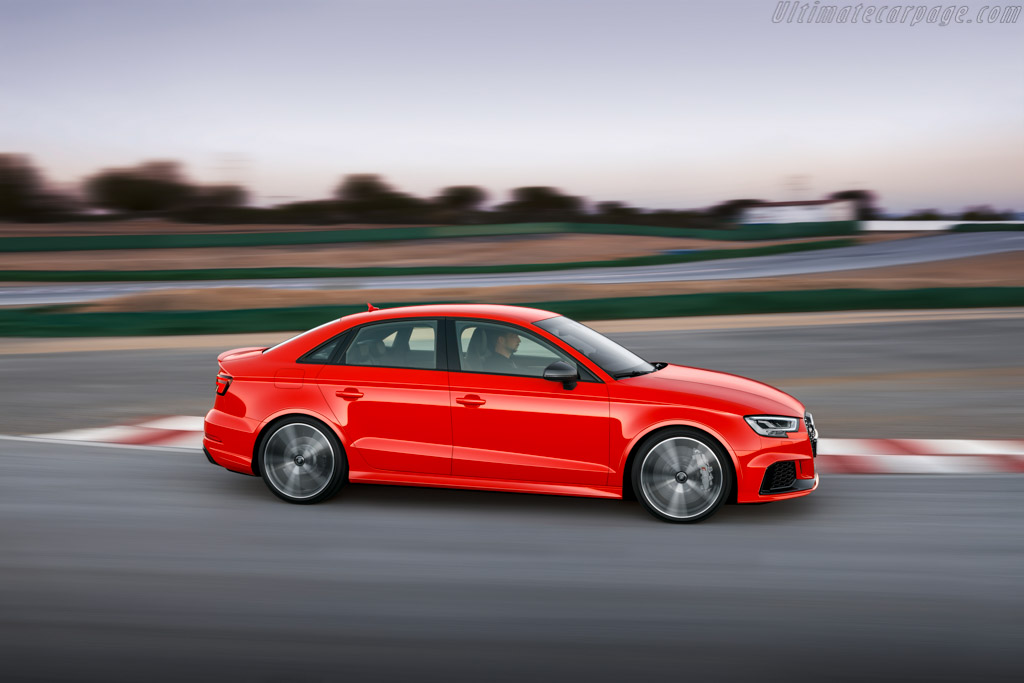 Audi RS 3 Sedan