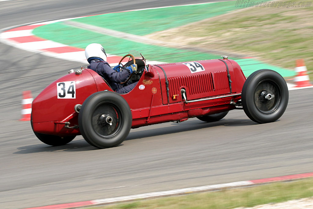 Maserati 8CM