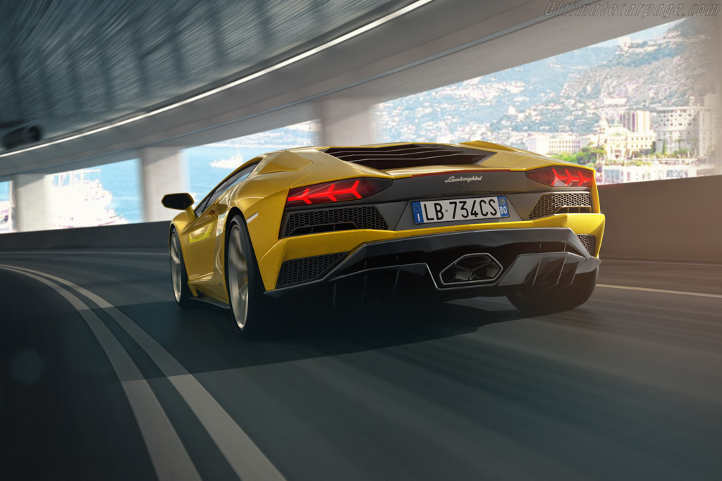 Lamborghini Aventador S