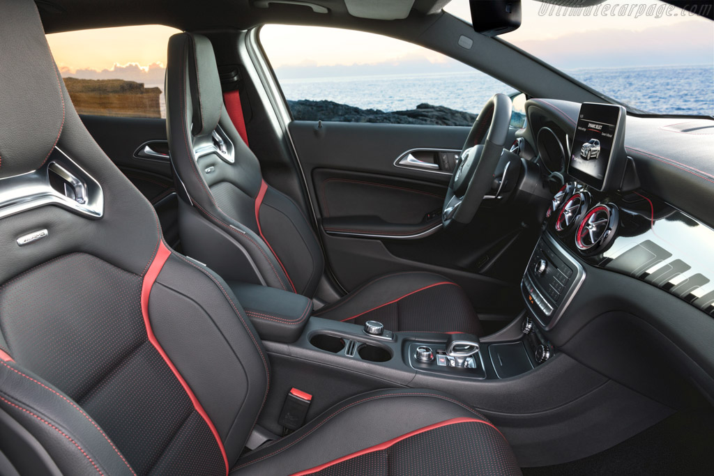 Mercedes-AMG GLA 45
