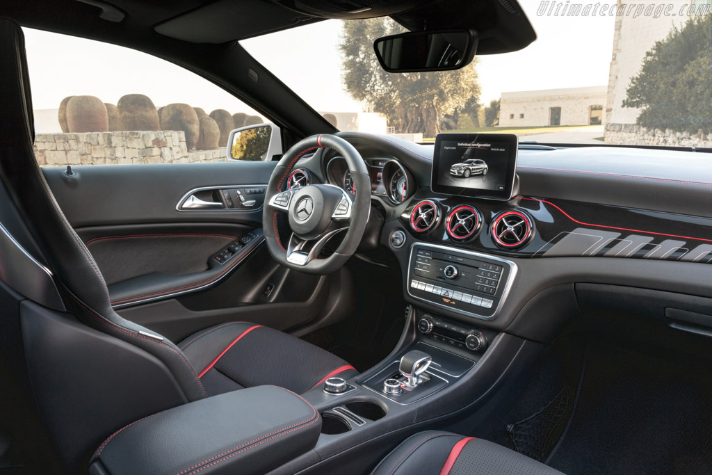 Mercedes-AMG GLA 45
