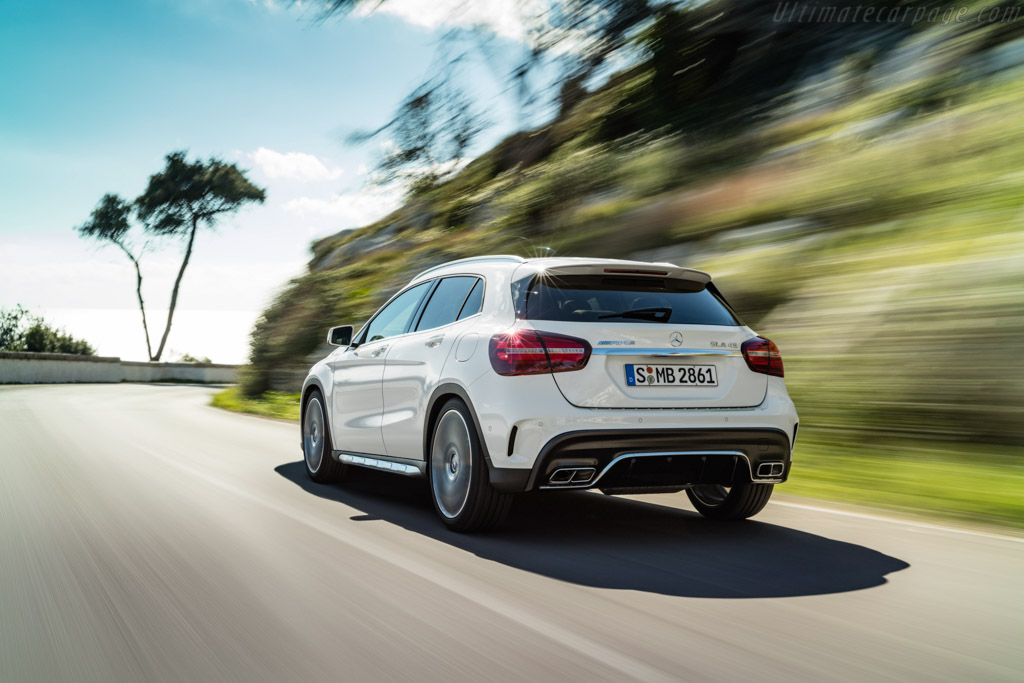 Mercedes-AMG GLA 45