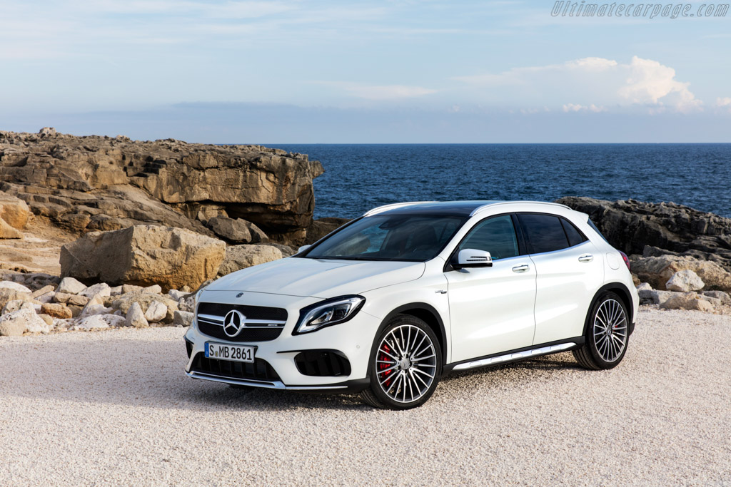 Mercedes-AMG GLA 45