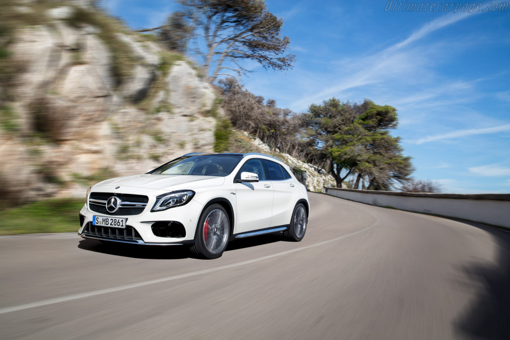 Mercedes-AMG GLA 45