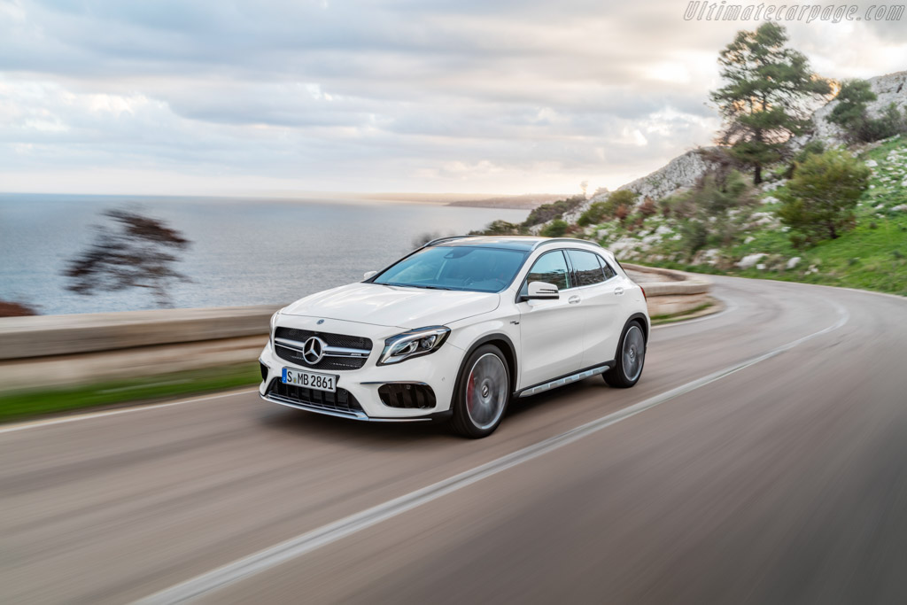 Mercedes-AMG GLA 45