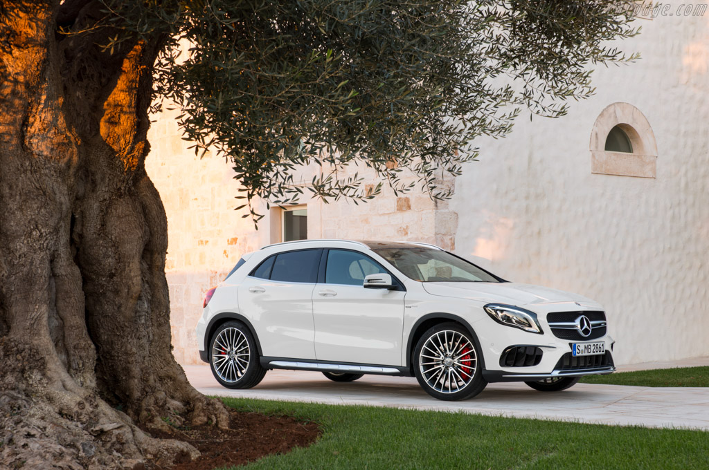 Mercedes-AMG GLA 45
