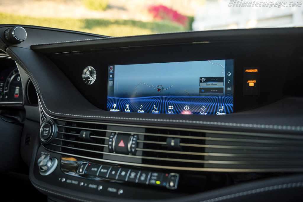 Lexus LS 500