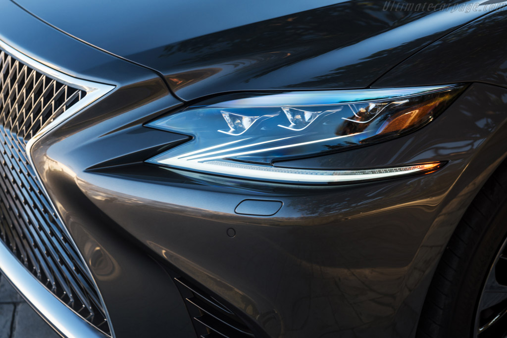 Lexus LS 500