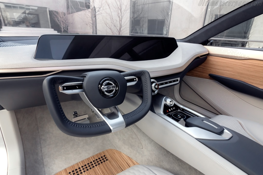 Nissan Vmotion 2.0 Concept