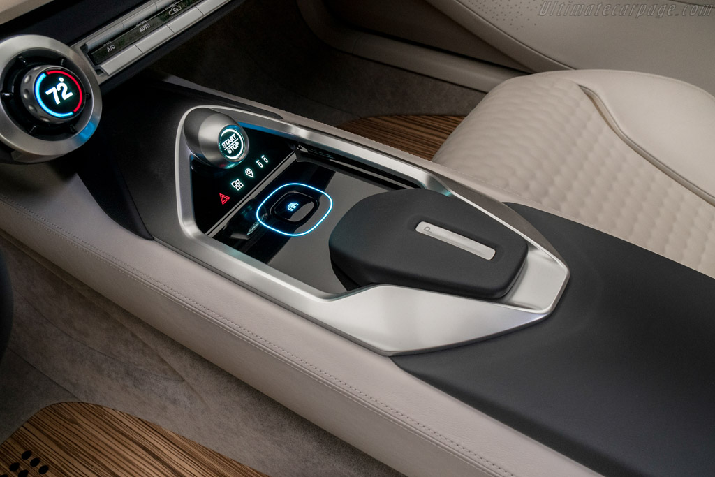 Nissan Vmotion 2.0 Concept