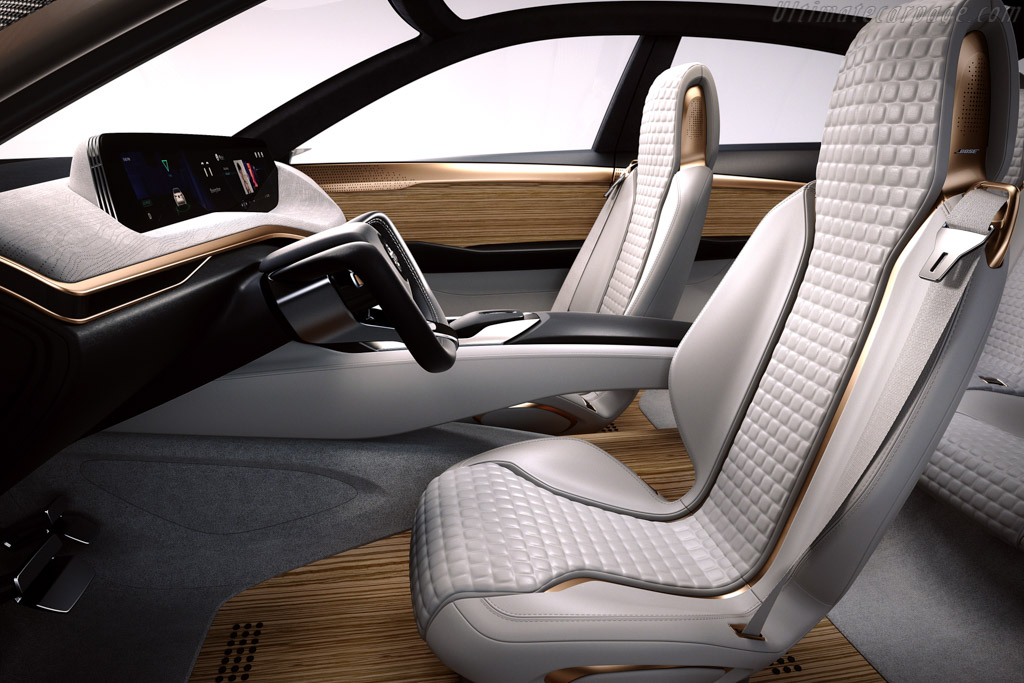 Nissan Vmotion 2.0 Concept