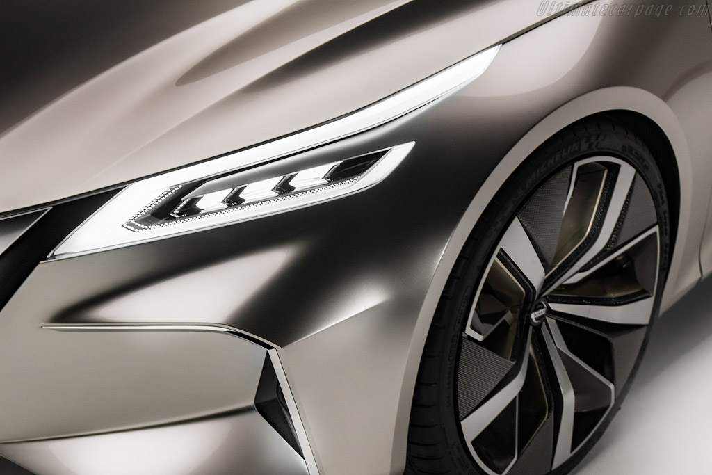 Nissan Vmotion 2.0 Concept