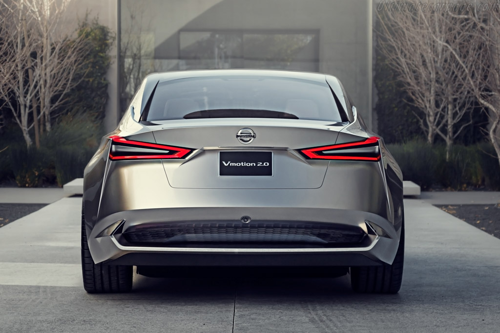Nissan Vmotion 2.0 Concept