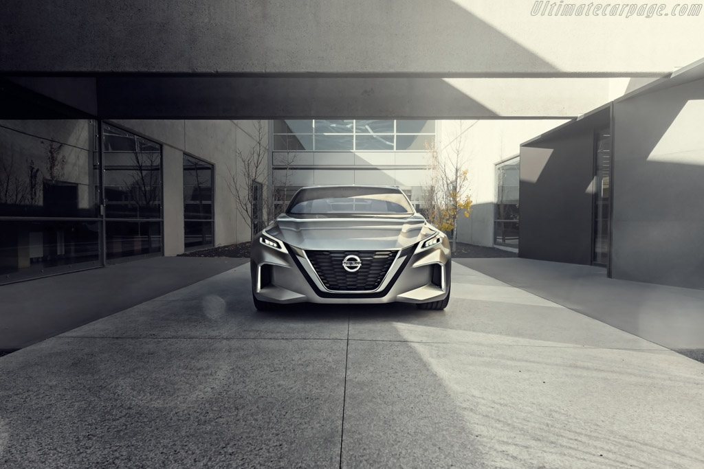 Nissan Vmotion 2.0 Concept