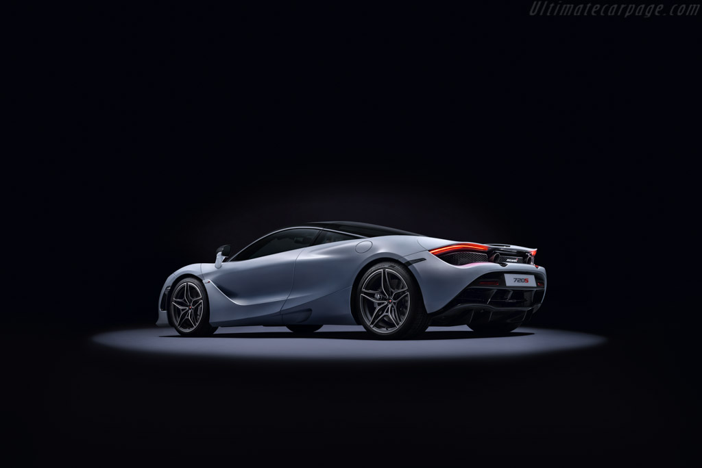 McLaren 720S Coupe