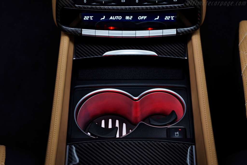 Mercedes-Maybach G 650 Laundaulet