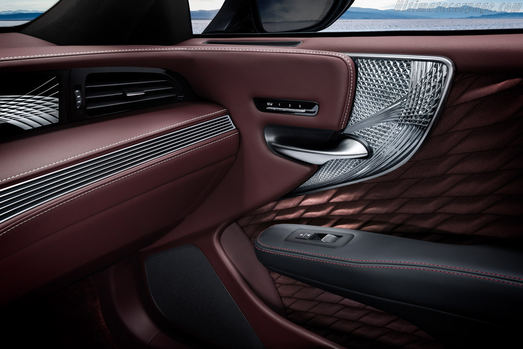 Lexus LS 500h