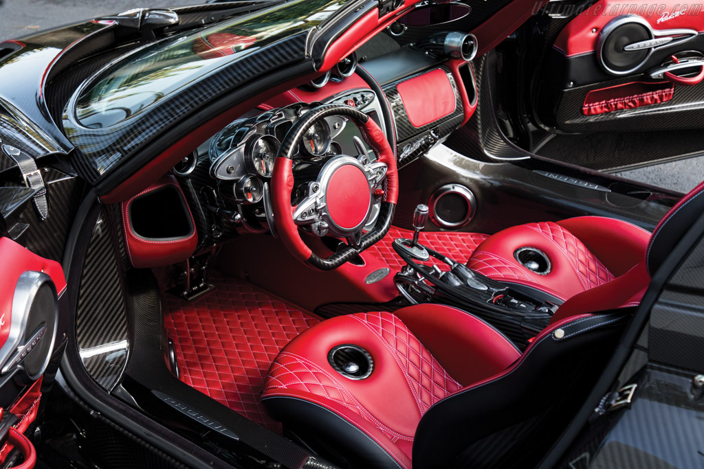 Pagani Huayra Roadster