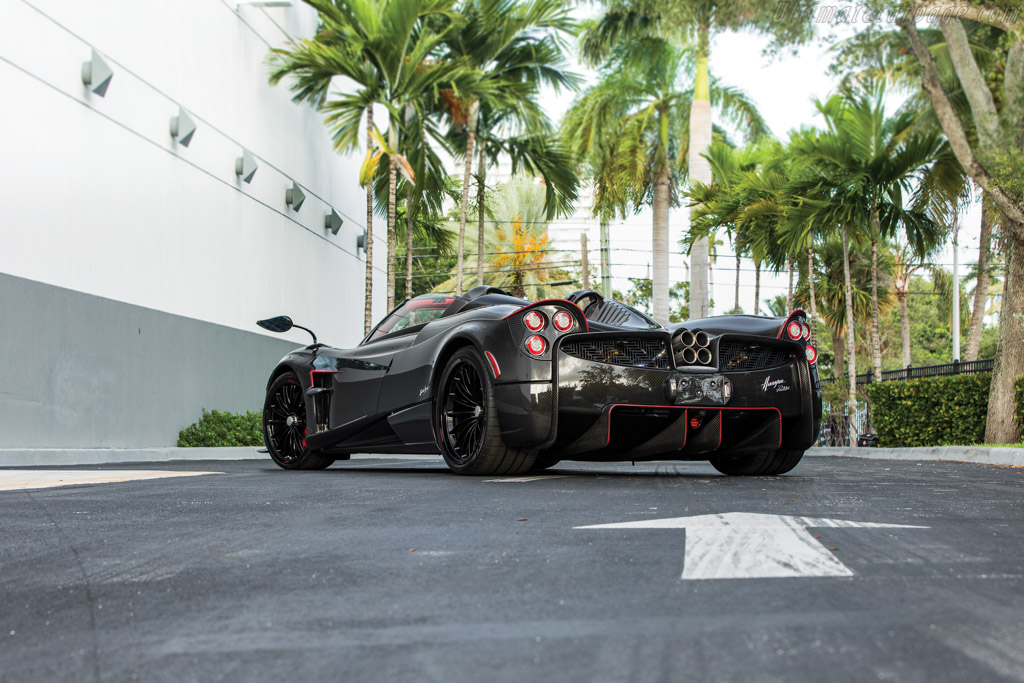 Pagani Huayra Roadster