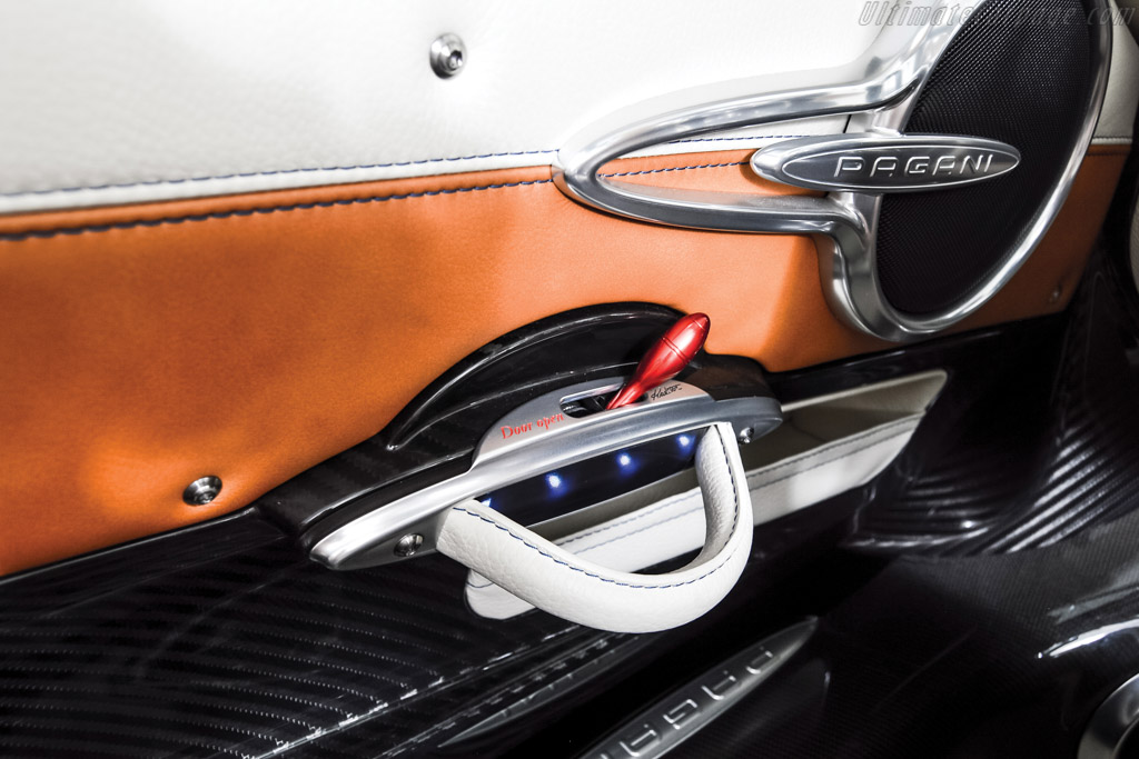 Pagani Huayra Roadster