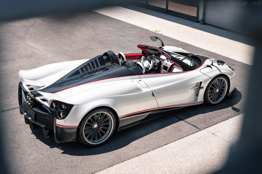 Pagani Huayra Roadster