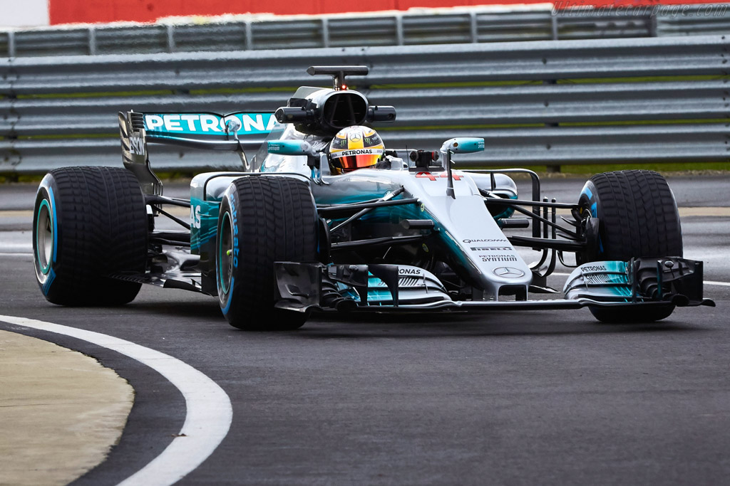 Mercedes-Benz W08 EQ Power+