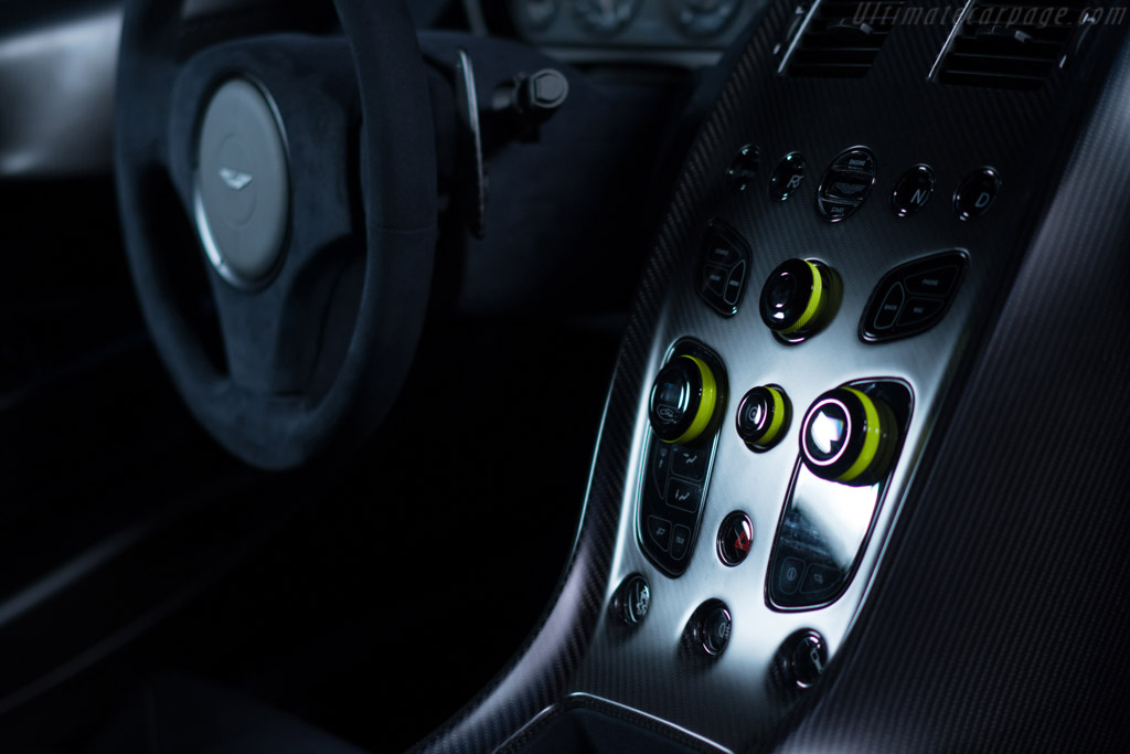 Aston Martin Rapide AMR