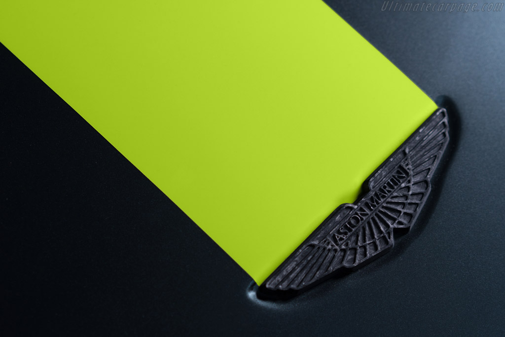 Aston Martin Rapide AMR