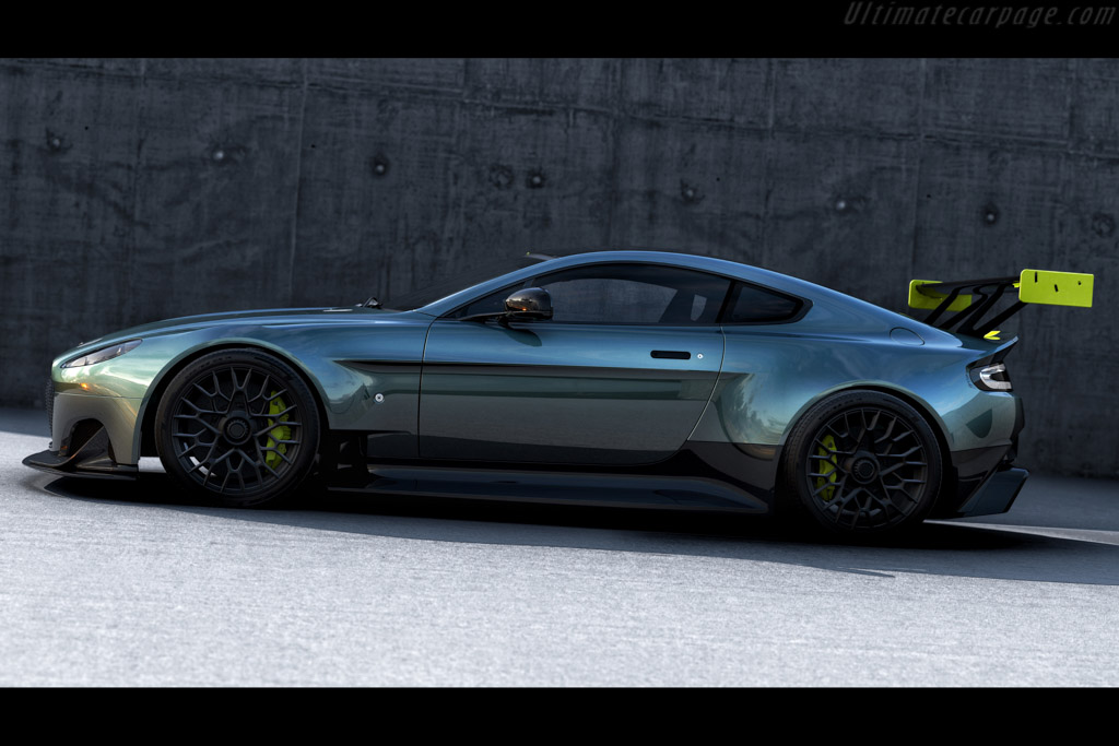 Aston Martin Vantage AMR Pro