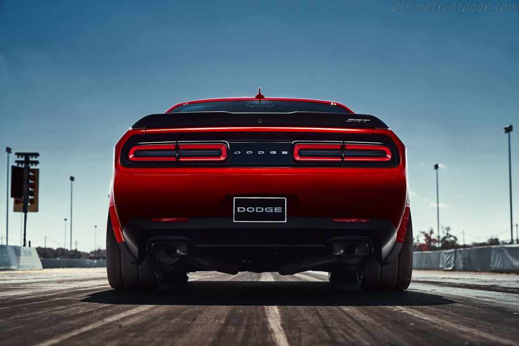 Dodge Challenger SRT Demon