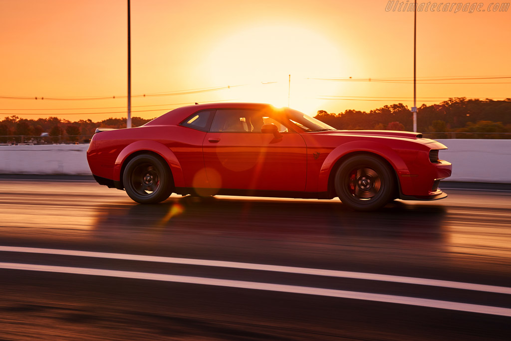 Dodge Challenger SRT Demon