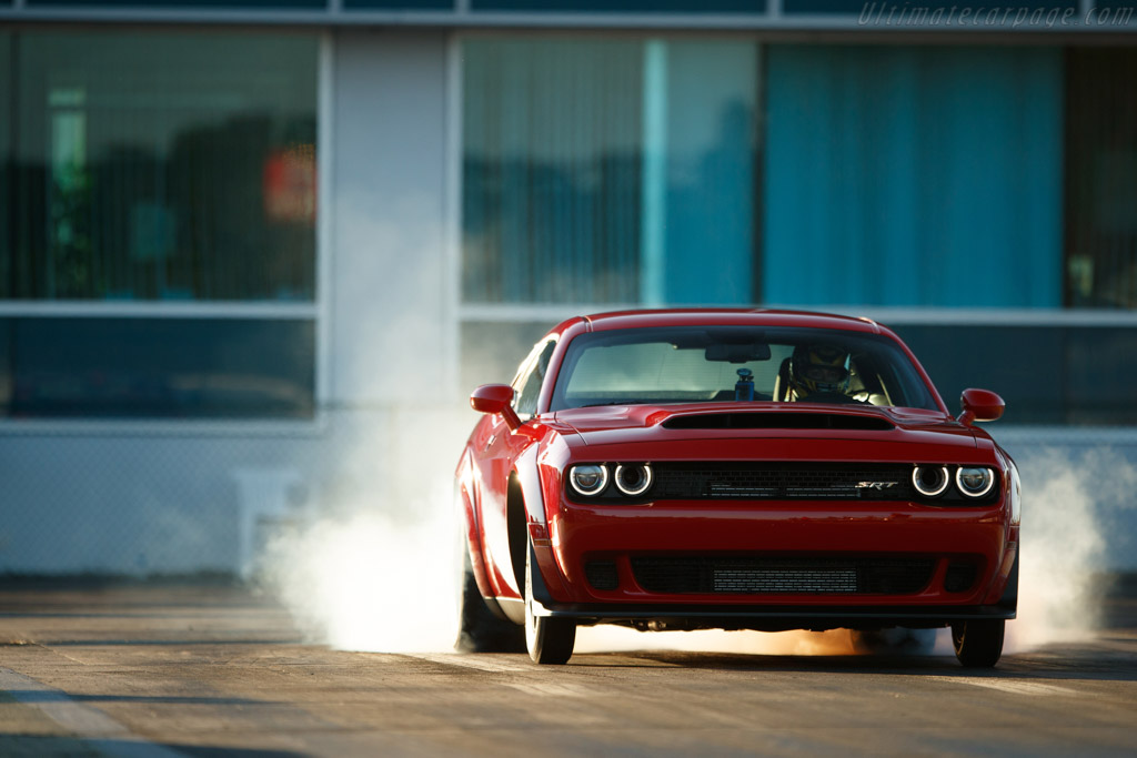 Dodge Challenger SRT Demon