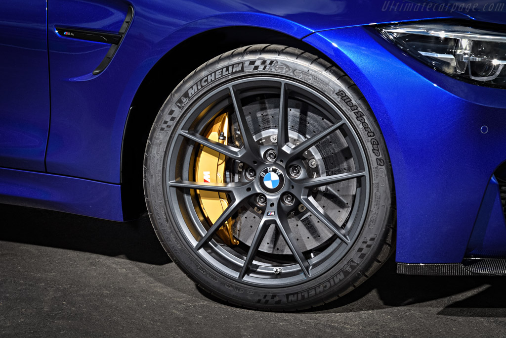 BMW M4 CS
