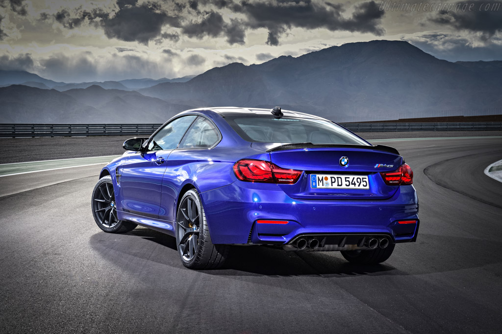 BMW M4 CS