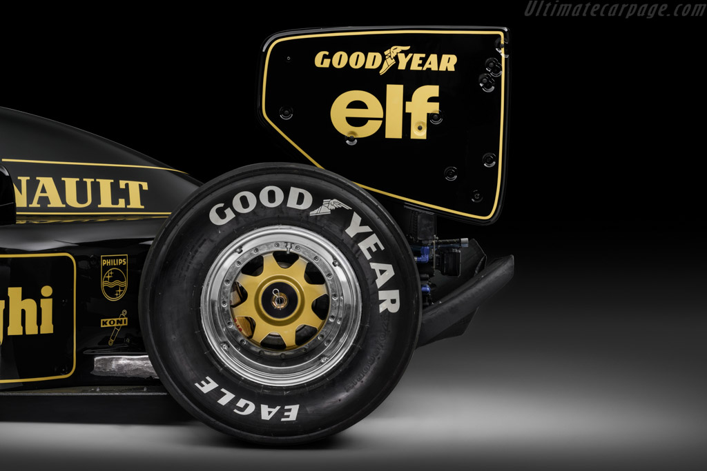 Lotus 98T Renault