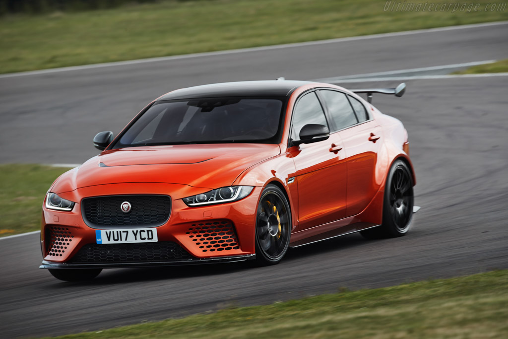 Jaguar XE SVO Project 8