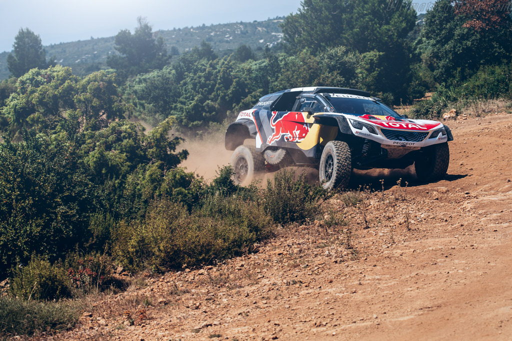 Peugeot 3008 DKR Maxi