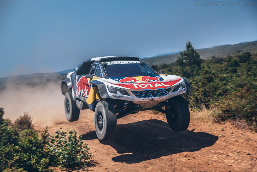 Peugeot 3008 DKR Maxi